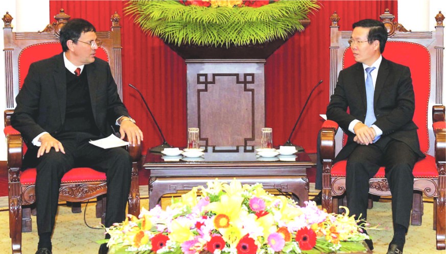 中央宣教部長武文賞接見古巴中央對外部副部長馬山。