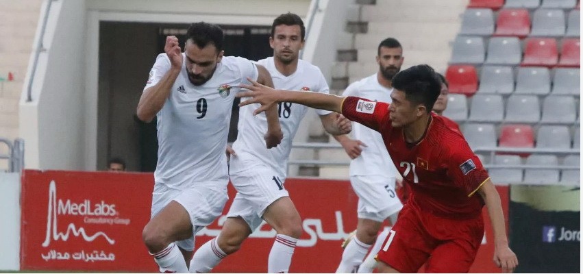 福克斯體育登載約旦-越南比賽的評論文章。