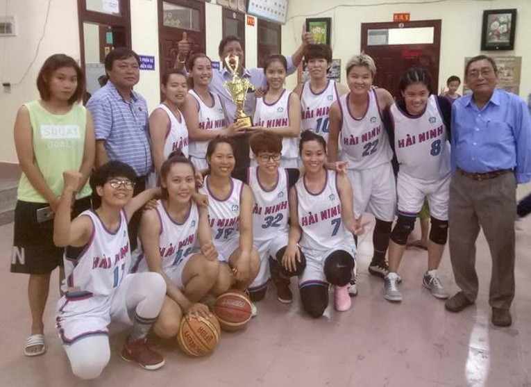 奪得冠軍的海寧潼毛女子隊。