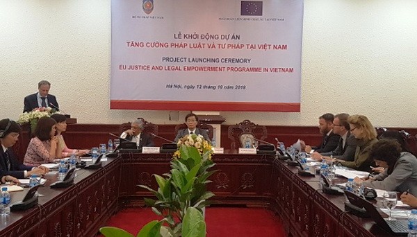 在越南加強法律與司法項目啟動