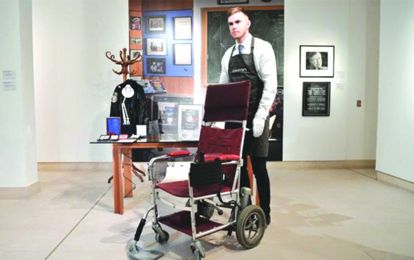 著名物理學家斯蒂芬‧霍金的輪椅