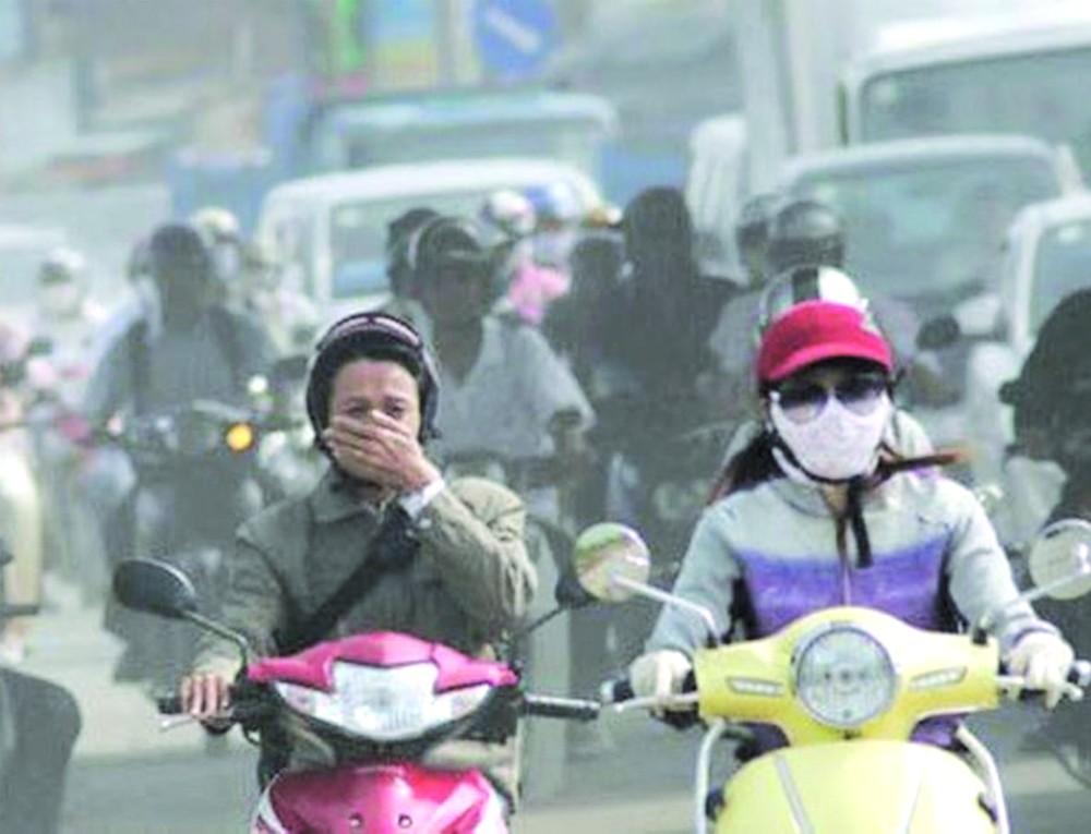 本市空氣環境嚴重受污染。