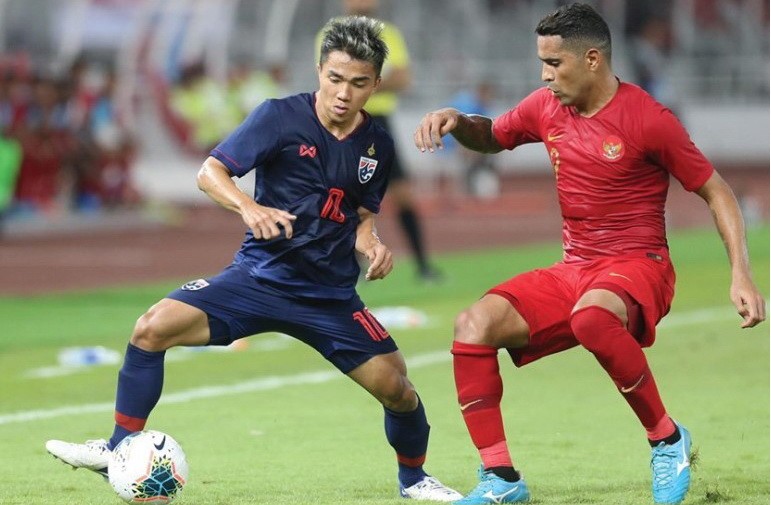 泰國(黑衣) ３-０ 大勝 印尼小組領跑。