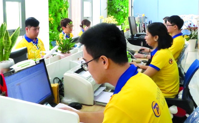 順捷旅行社票務代理處。