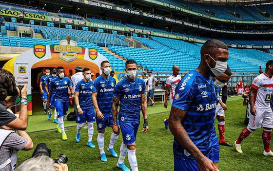 球員面臨減薪情況。