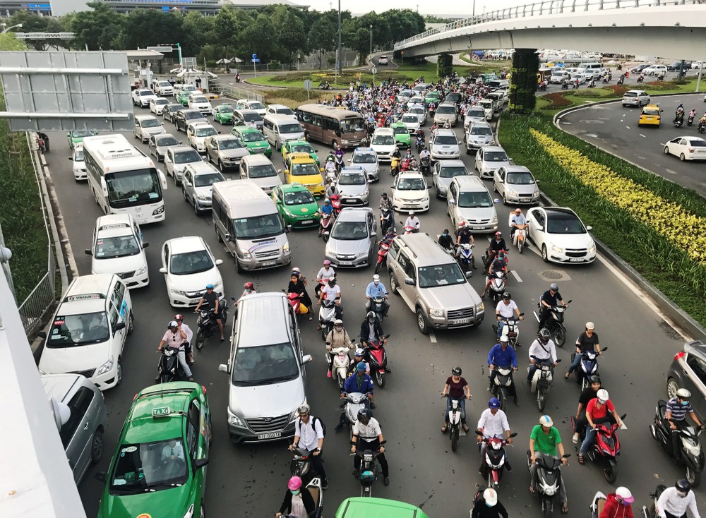 汽車越多空氣污染越嚴重。