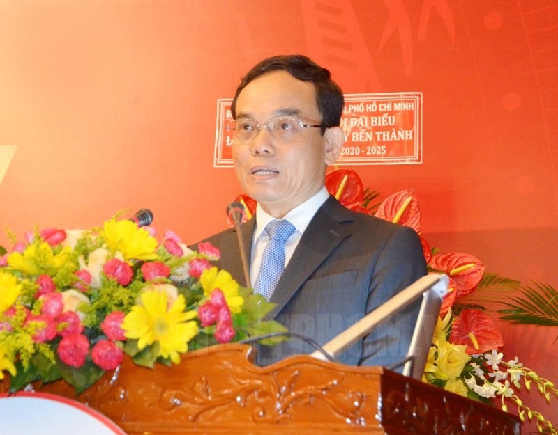 黨中央委員、市委常務副書記陳留光