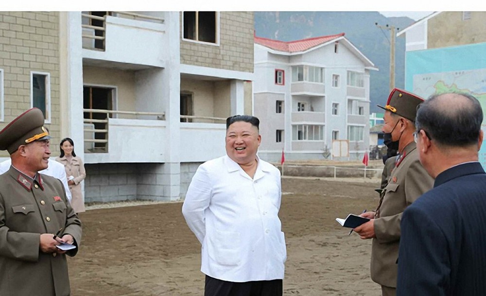 金正恩赴災區指導重建工作