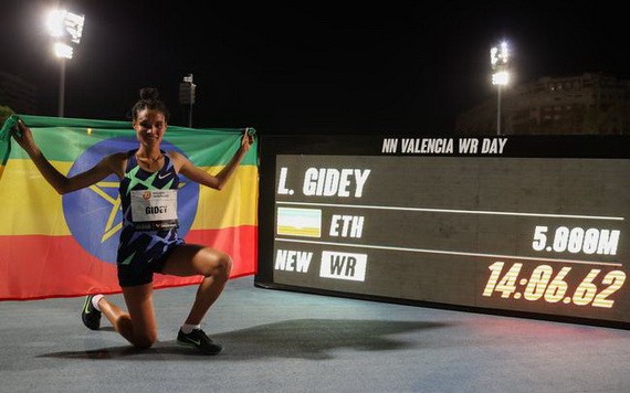 女子五千米、男子一萬米世界紀錄告破