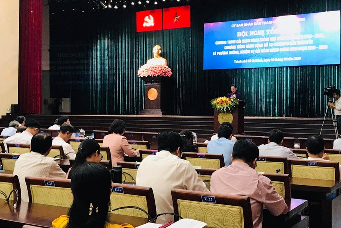 昨(30)日上午，市人委會對本市2011-2020年階段的行政改革計劃與市委第18號行動計劃進行總結；制定2021-2030年階段方向和任務。