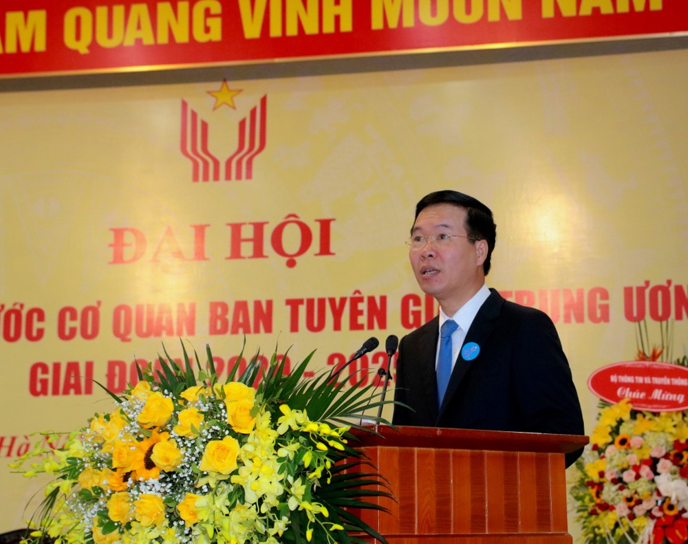 黨中央政治局委員、黨中央書記、中央宣教部長武文賞