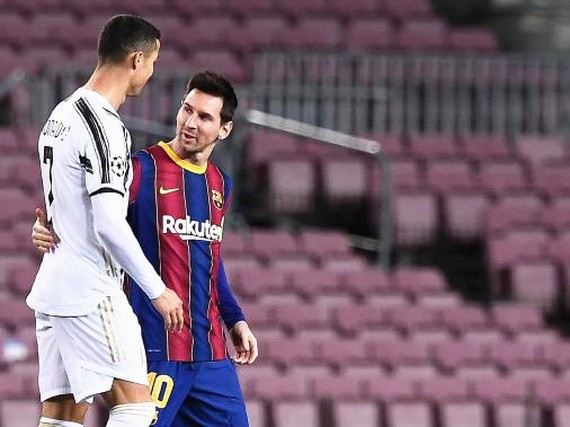 Ｃ羅（左）與梅西。