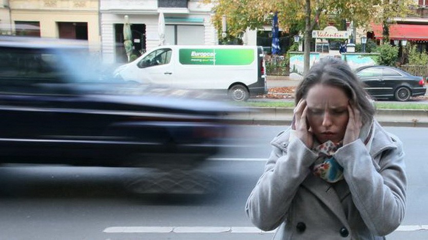 交通噪音讓人難受。