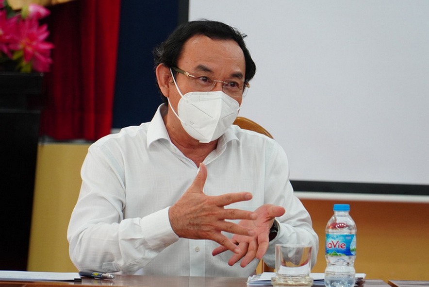 黨中央政治局委員、市委書記阮文年