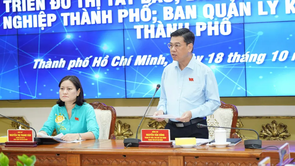 Phó Chủ tịch HĐND TPHCM Nguyễn Văn Dũng phát biểu kết luận buổi giám sát. ẢNH: HOÀNG HÙNG Phó Chủ tịch HĐND TPHCM Nguyễn Văn Dũng phát biểu kết luận buổi giám sát. ẢNH: HOÀNG HÙNG