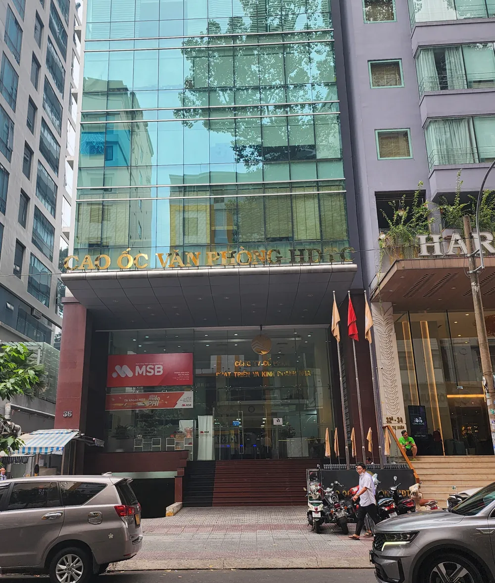 Trụ sở Công ty Cổ phần Phát triển và Kinh doanh nhà toạ lạc tại đường Bùi Thị Xuân (quận 1, TPHCM) Trụ sở Công ty Cổ phần Phát triển và Kinh doanh nhà toạ lạc tại đường Bùi Thị Xuân (quận 1, TPHCM)