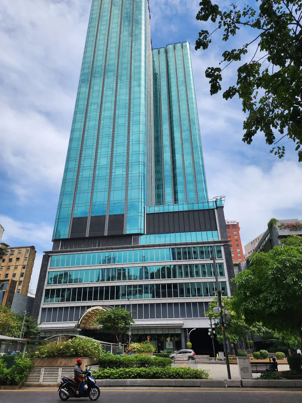 Toà nhà Công ty CP đầu tư Times Square với khách sạn 6 sao đầu tiên ở TPHCM. Ảnh: ĐỨC TRUNG Toà nhà Công ty CP đầu tư Times Square với khách sạn 6 sao đầu tiên ở TPHCM. Ảnh: ĐỨC TRUNG