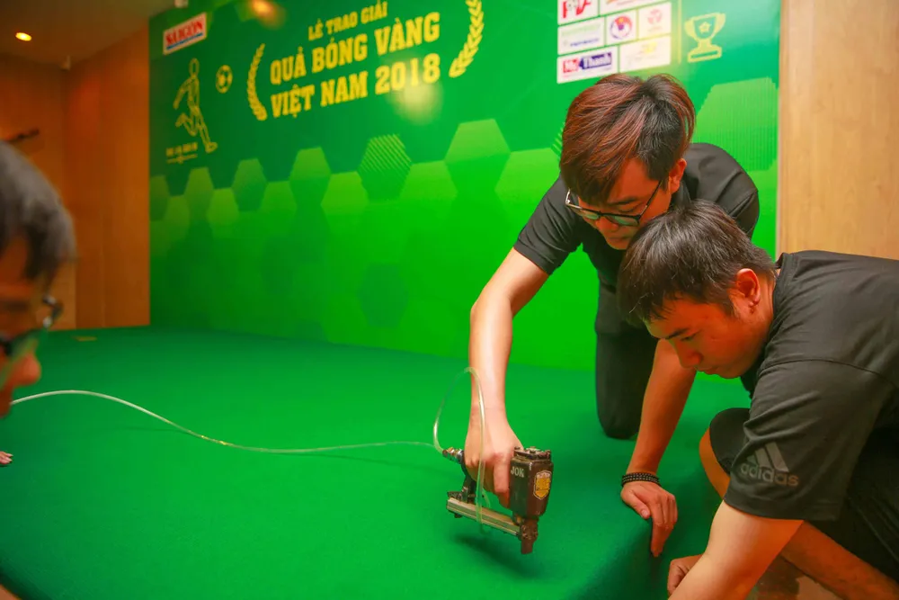 Gala trao giải Quả bóng Vàng Việt Nam 2018: Hồi hộp trước giờ công bố ảnh 11