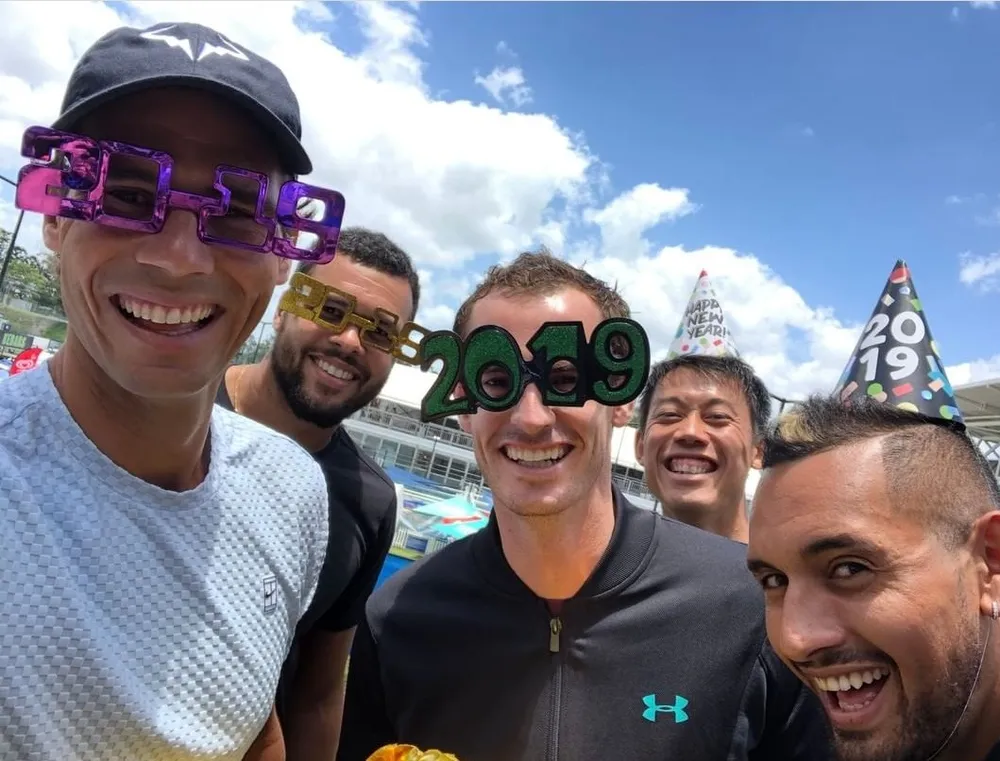 Shenzhen Open 2019 - Sharapova khiến Bacsinszky phải “câm nín” ảnh 2