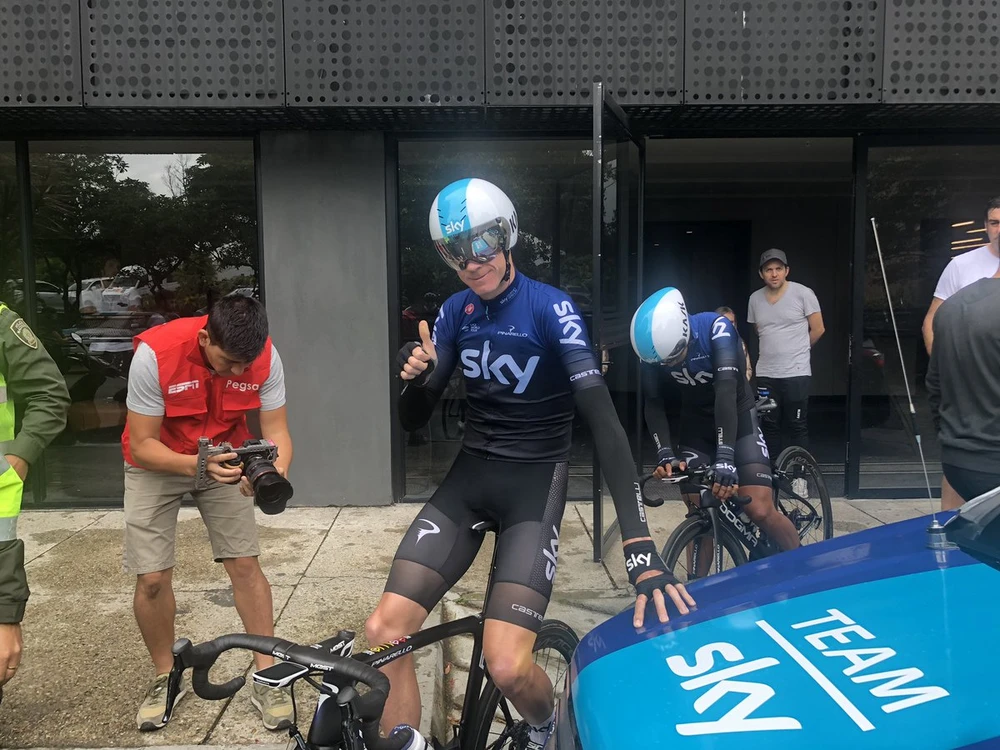 Chris Froome và đội đua Sky được tiếp đón nồng nhiệt ở Tour Colombia