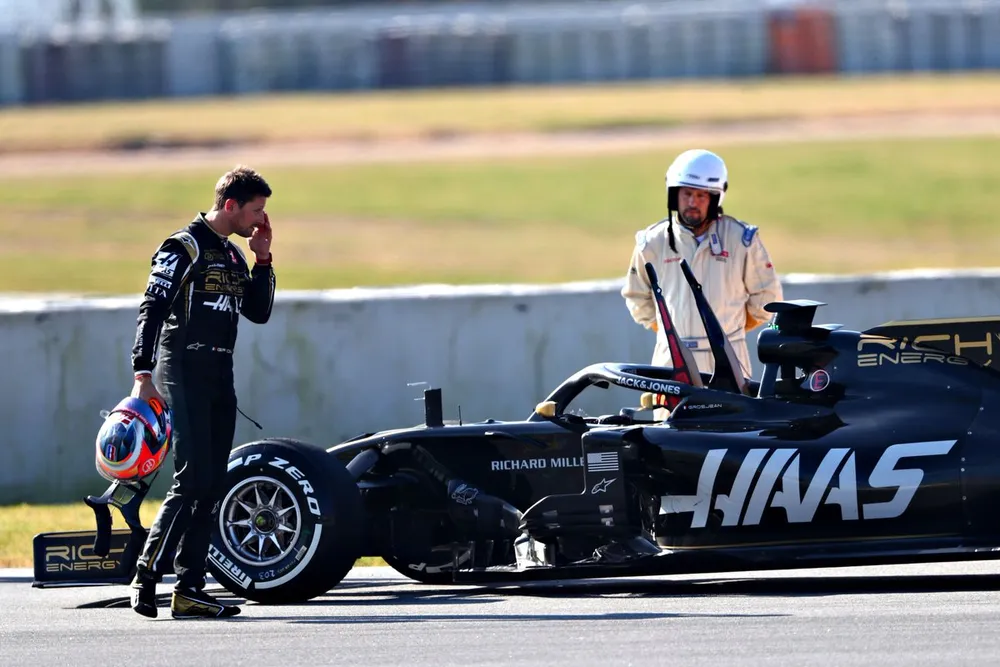 Đua xe F1: Chiêm ngưỡng dàn xe đua cực đỉnh cho mùa giải 2019 ảnh 15