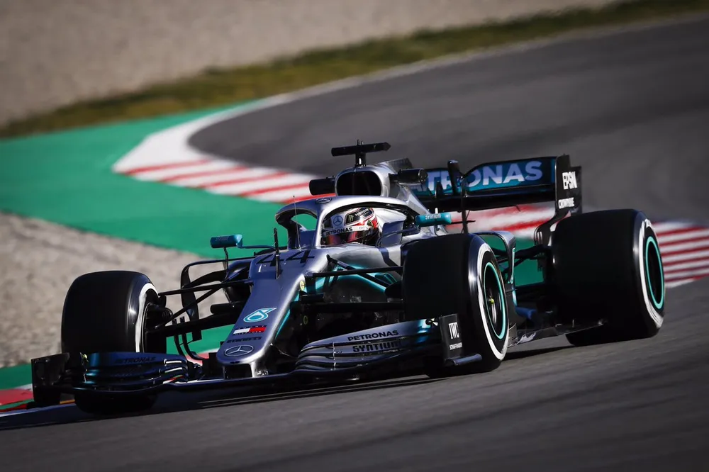 Đua xe F1: Chiêm ngưỡng dàn xe đua cực đỉnh cho mùa giải 2019 ảnh 3