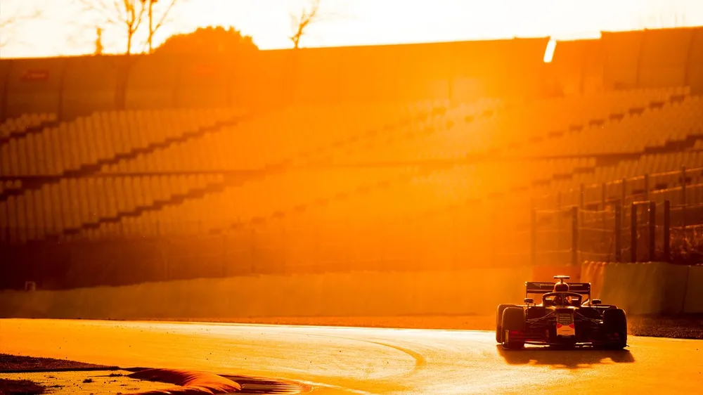 Đua xe F1: Chiêm ngưỡng dàn xe đua cực đỉnh cho mùa giải 2019 ảnh 8