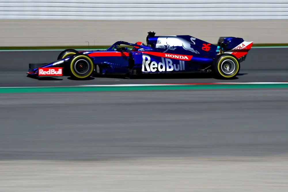 Đua xe F1: Chiêm ngưỡng dàn xe đua cực đỉnh cho mùa giải 2019 ảnh 21