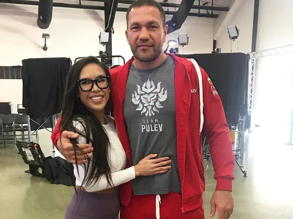 Jennifer Ravalo và Kubrat Pulev tưởng như là bạn bè, nhưng... không phải