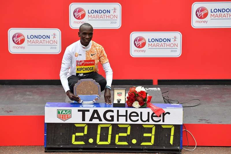 Eliud Kipchoge và thành tích kỷ lục