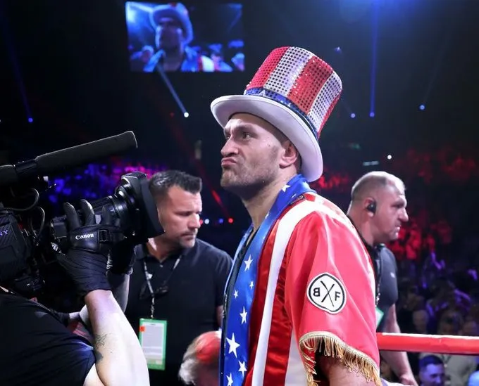 Quyền Anh: Sau màn “hủy diệt", Fury đã thể hiện tinh thần fair-play với Schwarz ảnh 2