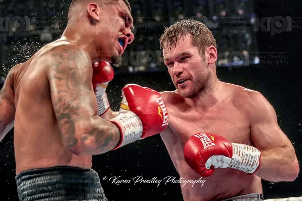 Đấm một ông lão trong quán bar, McGregor bị thách: “Nếu anh có “bi”, hãy thượng đài” ảnh 4