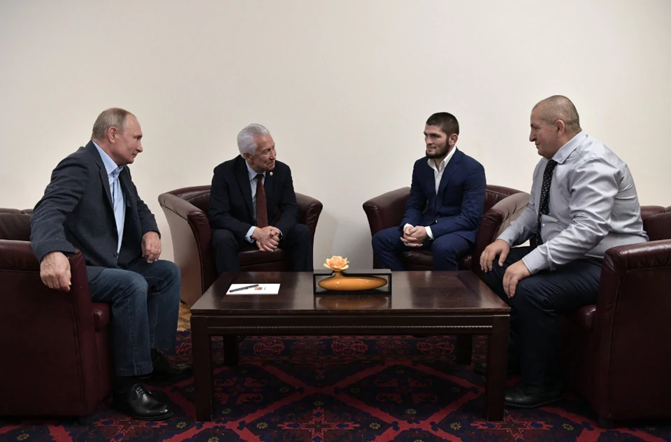 Tổng thống Putin triệu kiến cha con Khabib