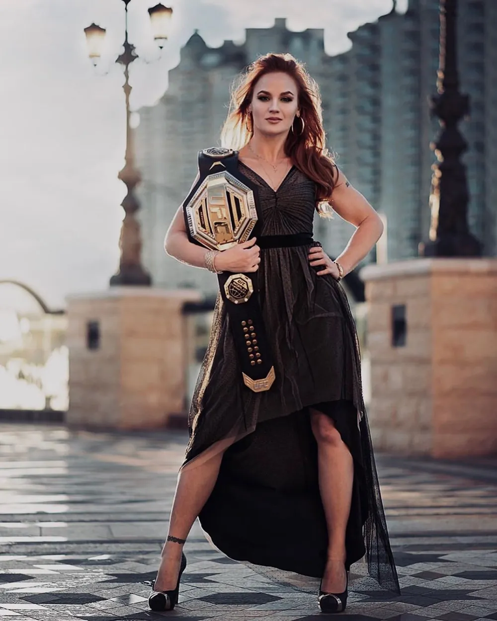 UFC: “Nữ gangster” Shevchenko bất ngờ bị đình chỉ thi đấu 6 tháng, sau chiến thắng TKO Chookagian ảnh 4