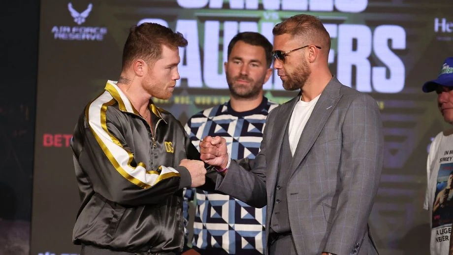 Canelo mặt đối mặt Saunders