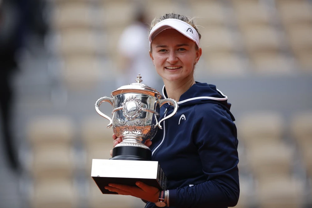 Krejcikova vinh danh làng quần vợt CH Czech