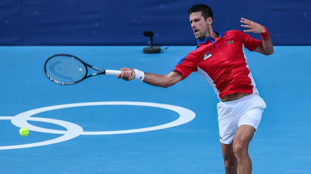 Djokovic khởi đầu thuận lợi