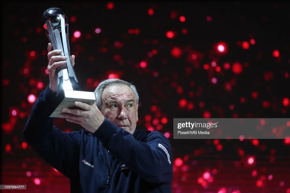 Tarpischev góp công không nhỏ giúp tuyển Nga vô địch Davis Cup Finals 2021