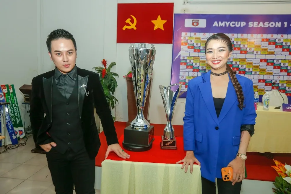 AMY CUP: Họp báo “hoành tráng hơn V-League” ảnh 3