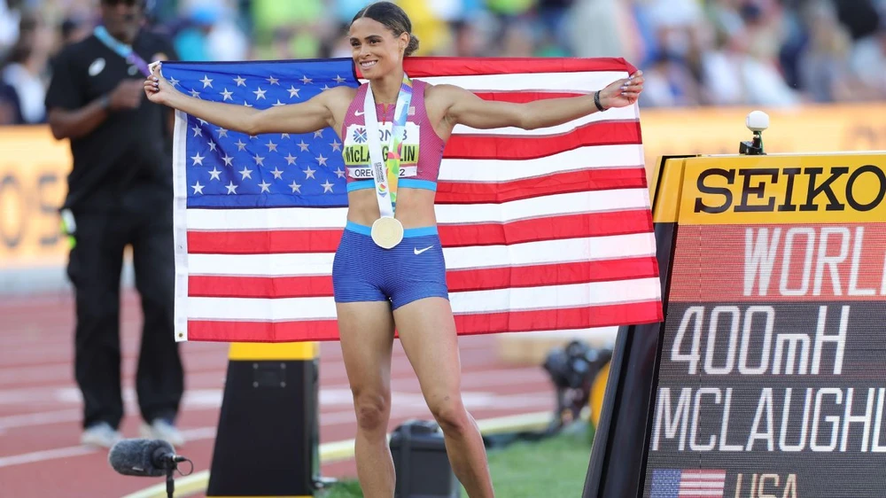 Sydney McLaughlin và thành tích phá KLTG