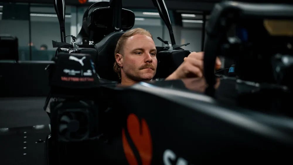 Và quay lại làm việc rất tập trung Và quay lại làm việc rất tập trung