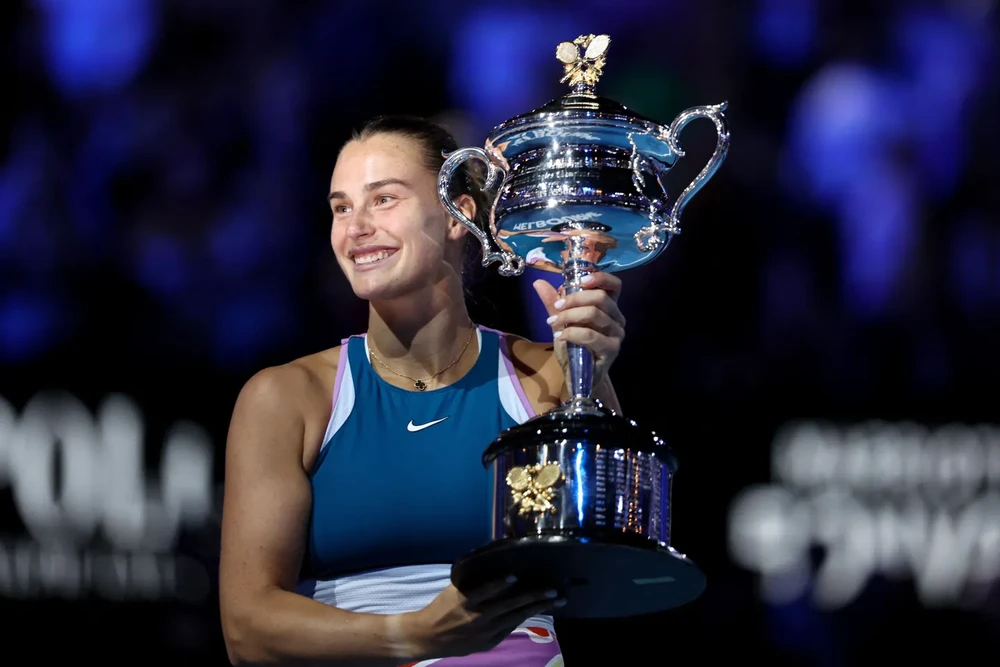 Sabalenka nâng cao chiếc cúp vô địch Grand Slam đầu tiên trong sự nghiệp