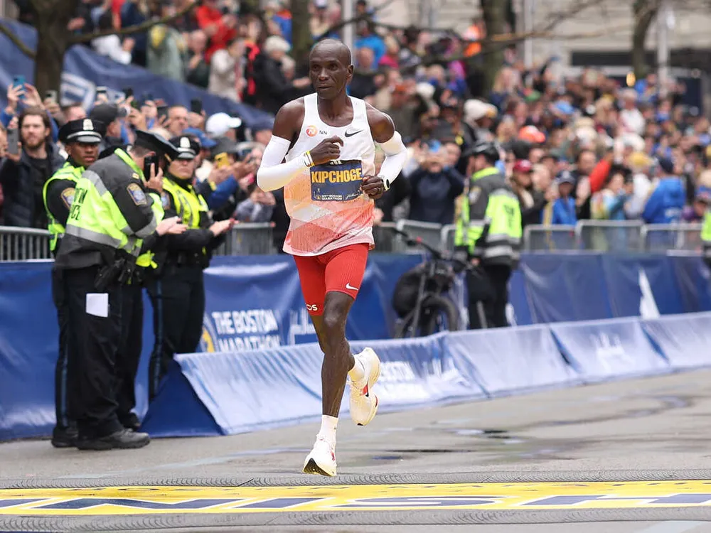 Kipchoge thất bại ở Boston Marathon