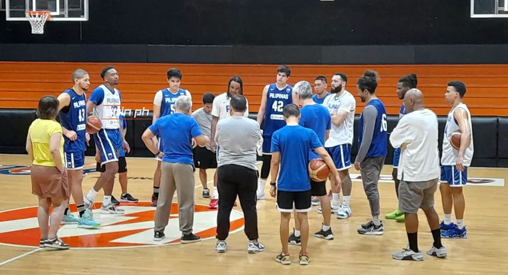 Buổi tập có chưa đến phân nửa thành viên Buổi tập có chưa đến phân nửa thành viên