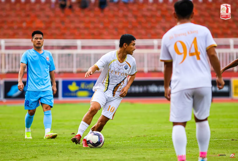 Trợ lý HLV Đức Tiến của Luxcom FC