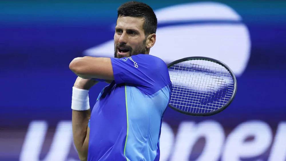 Djokovic thắng trận đầu tiên sau 2 năm Djokovic thắng trận đầu tiên sau 2 năm