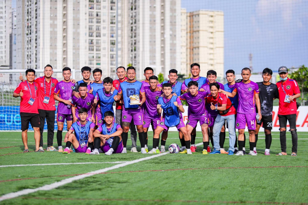 Chim Cánh Cụt FC (CCC FC) thắng trận chào sân VSC - S3