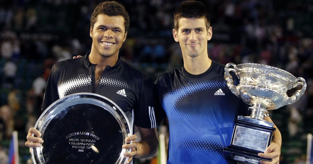 Tsonga và Djokovic trong lễ trao thưởng của Australian Open 2008