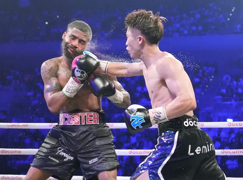 Inoue thắng TKO Fulton inoue-vs-fulton-9696.jpg