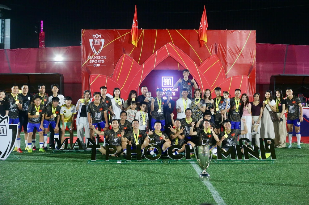 Bamboo vô địch Mansion Sports Cup 2024 đầy xứng đáng. Ảnh: ĐOÀN NHẬT